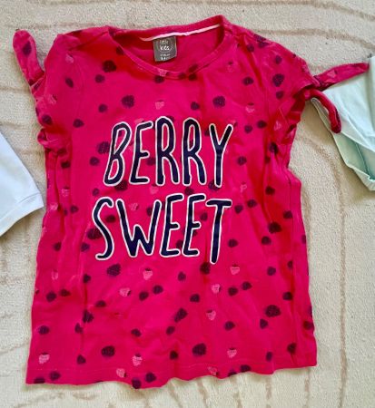 Berry sweet T-Shirt Gr. 116 Erdbeeren