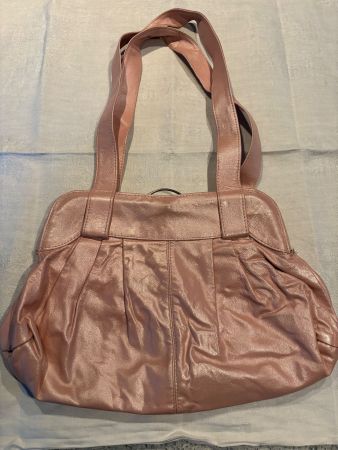 Elegante Damenhandtasche in Rosé, Vintage Stil