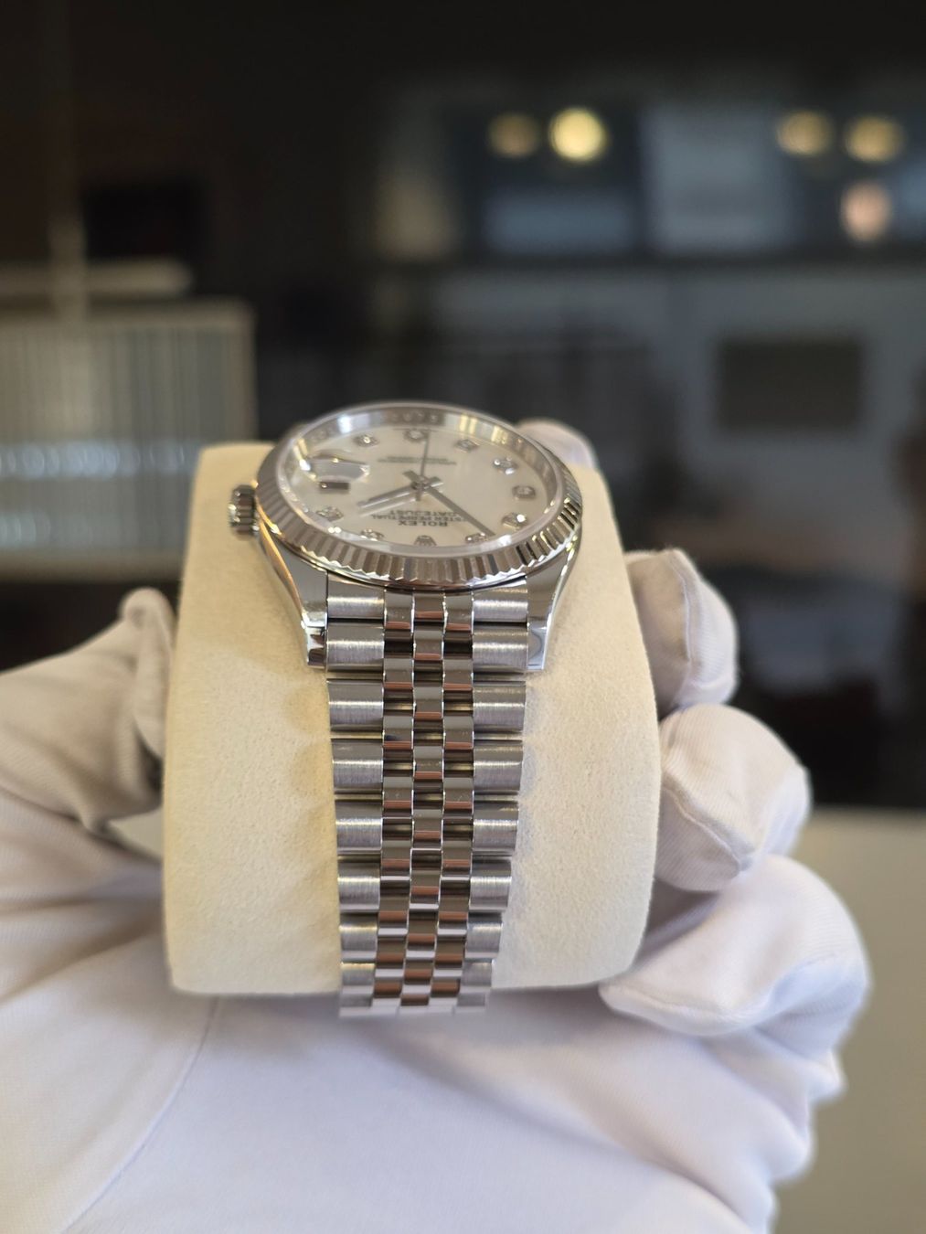 Rolex Orologi: ROLEX DATEJUST 36 / MOP-DIAMOND DIAL / 2025 FULL SET – Usato da Zürich venduto da YB_Zuerich 5