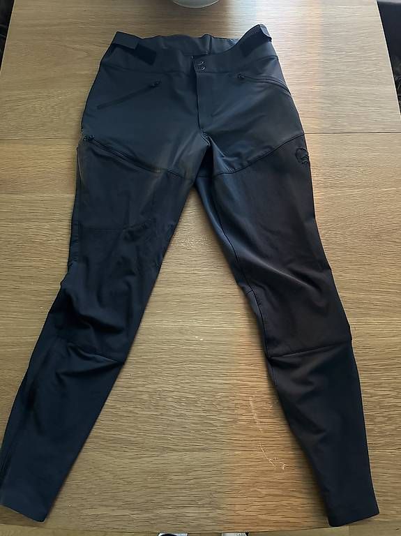 Norrøna Pantaloni: Norrona Falketind M – Usato da Zunzgen venduto da c_hess