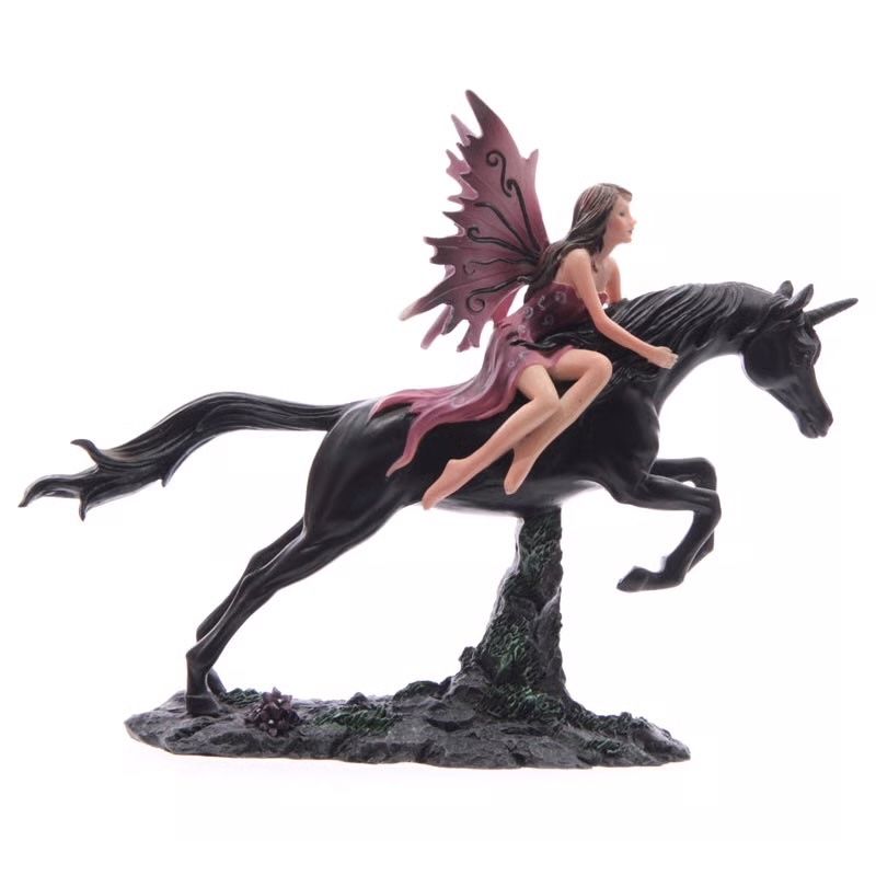 Statuette: Märchenfee auf springendem Einhorn - violett – Nuovo e nell'imballaggio originale da Menzingen venduto da fairy123 1