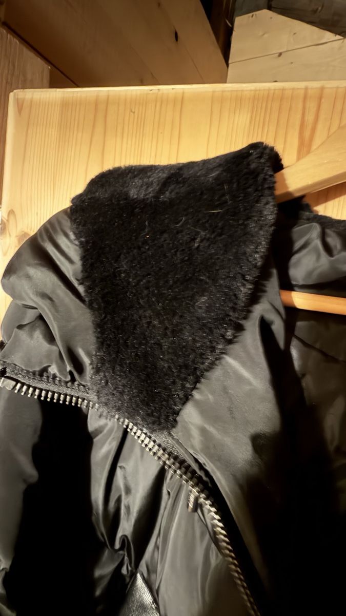 DKNY Giacche: Daunenjacke von DKNY – Usato da Donat venduto da troja007 2