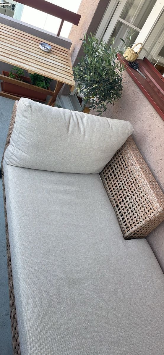 Liegen & Liegestühle: Stylish Rattan Outdoor Daybed sofa – Gebraucht aus Zürich von Jen_g8pq 1