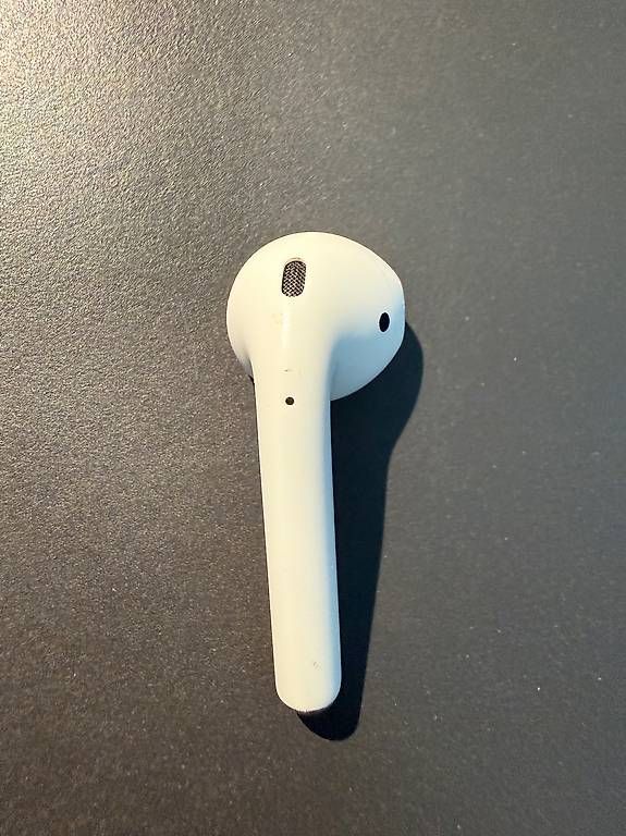 Cuffie: Airpod 2.Generation rechts und Ladecase  – Usato da Zollikon venduto da loulou10 2