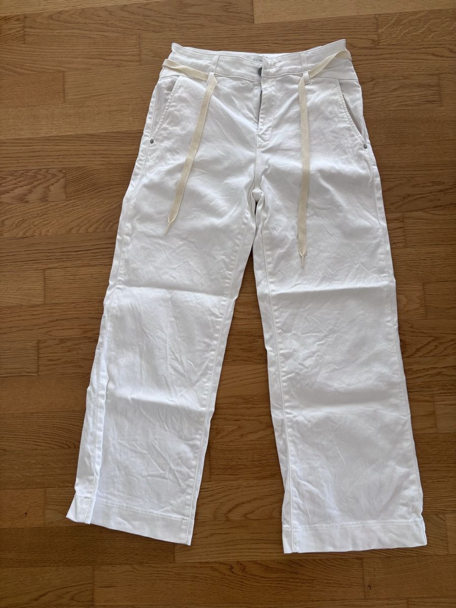 Jeans: Jeans Dawn W27 – Gebraucht aus Rüschlikon von cloudy_scotch