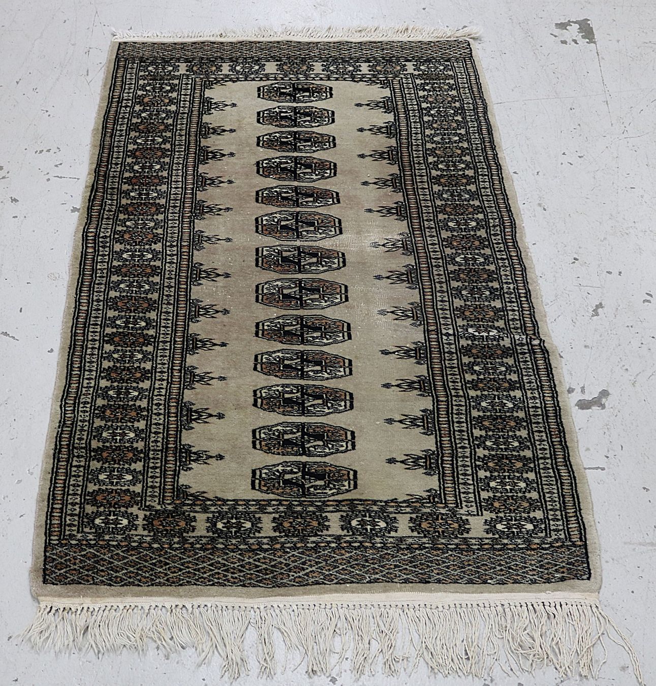 Tapis: Kleiner Läufer in Grün-/Grautöne – D'occasion à Volketswil par brockipfannenstil