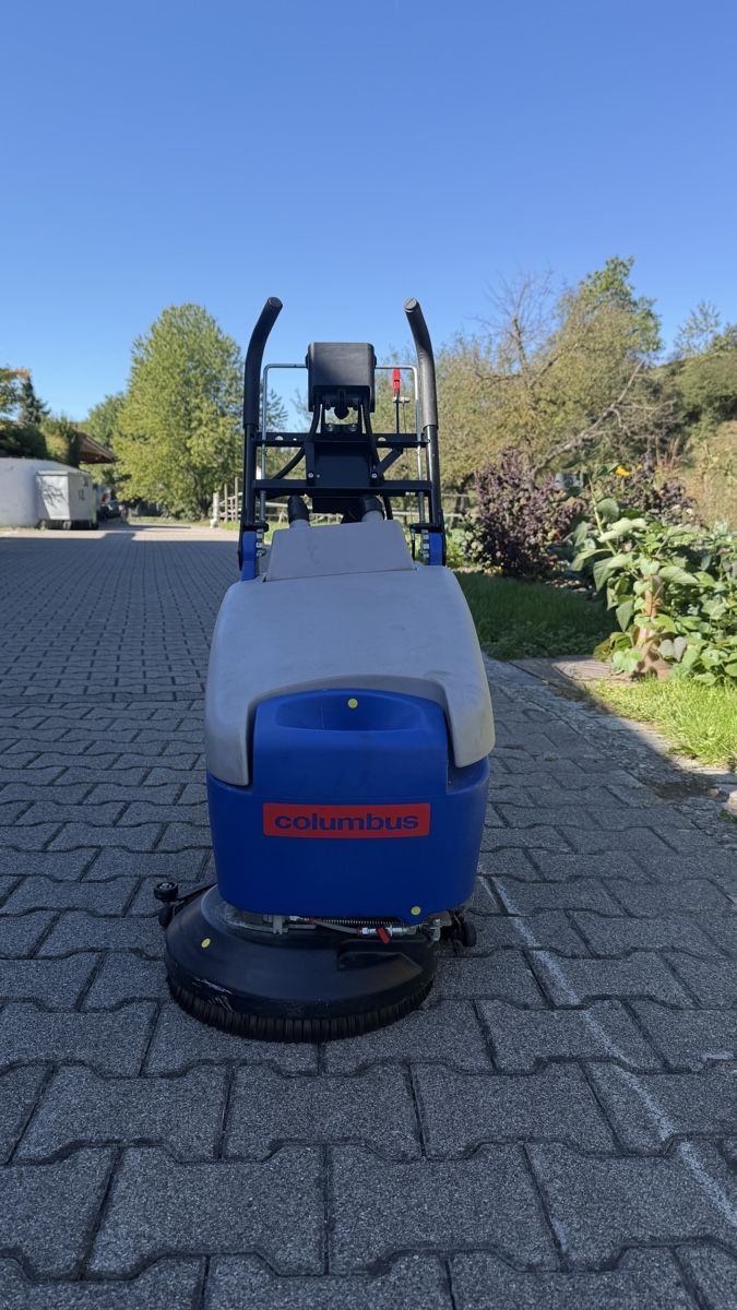 Tutte le macchine: Putzmaschine ab 1.- – Difettoso da Rifferswil venduto da rom_5zdn 1