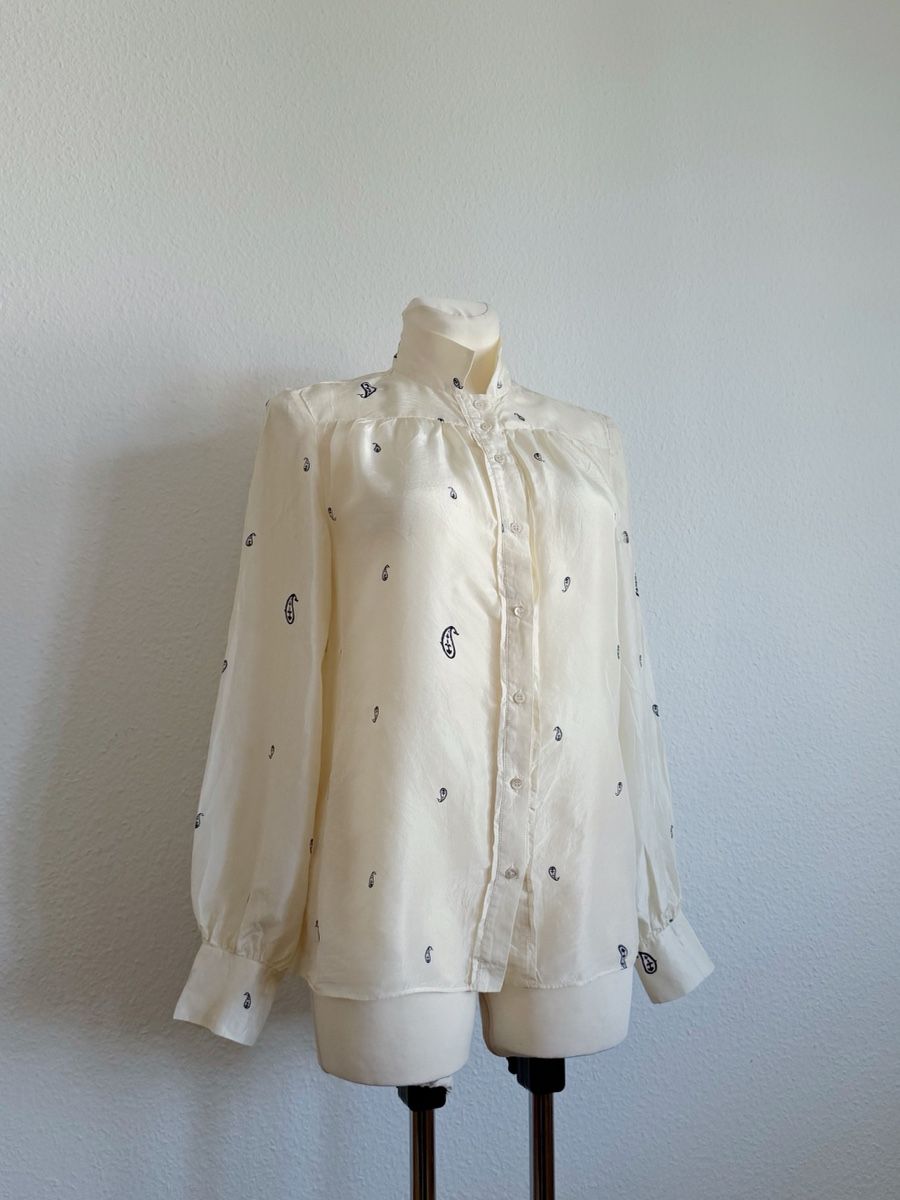 Aspesi Camicette: ASPESI cream silk paisley blouse  – Usato da Knonau venduto da Grapesvintage 2