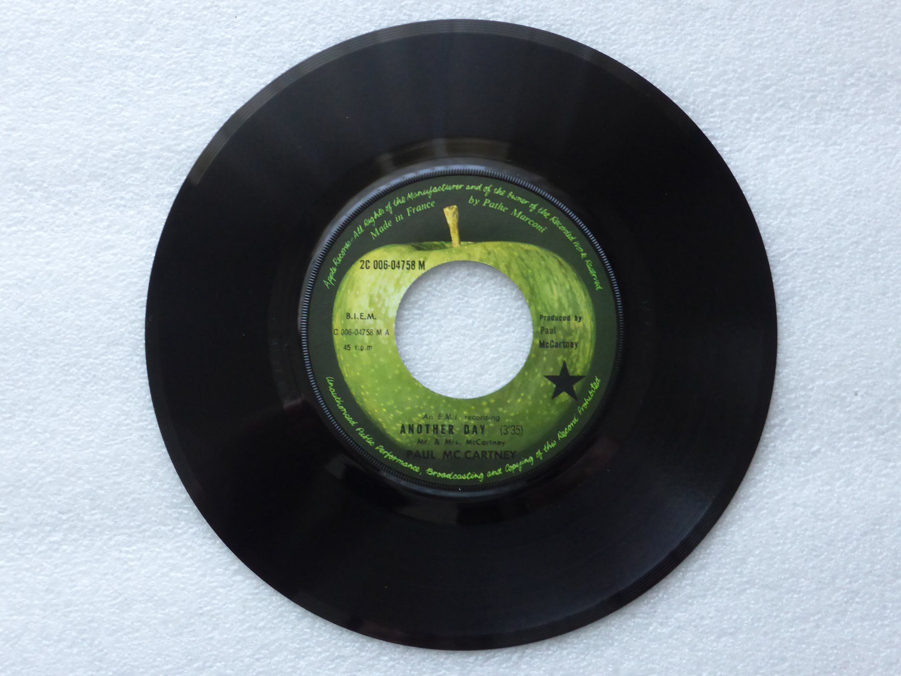 Schallplatten: Vinyl Single   PAUL McCARTNEY – Gebraucht aus Küssnacht am Rigi von Mondkinder 1