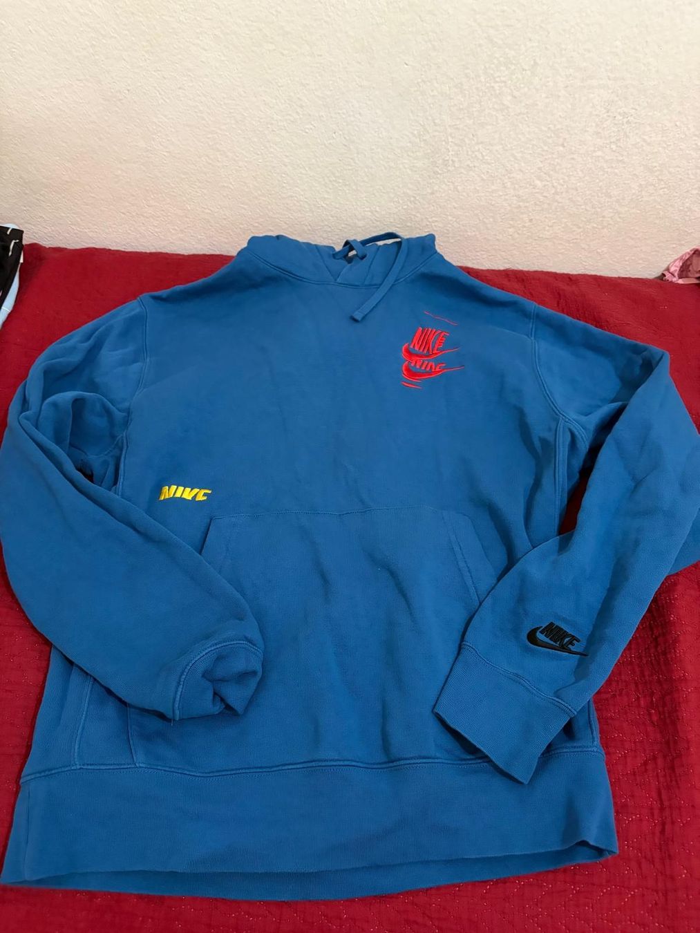 Nike Maglioni & Felpe: Pullover, nike – Usato da Spreitenbach venduto da iem_5rf2