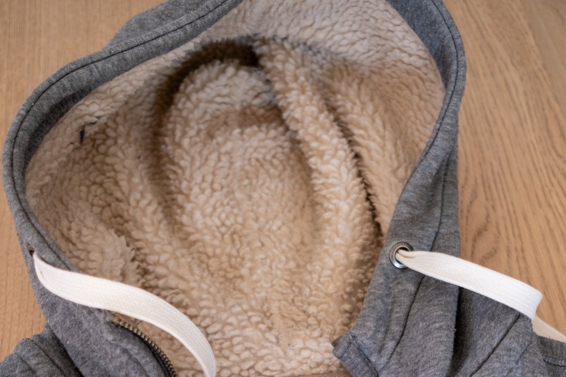 Maglioni & Felpe: Herren Pullover gefüttert – Usato da Birmensdorf ZH venduto da LucaToni02 1