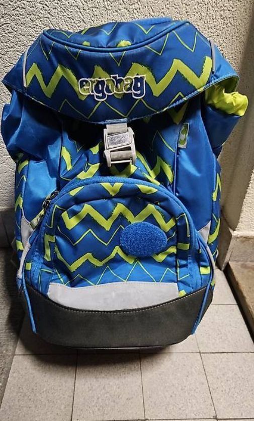 Ergobag Borse & Zaini: Schulrucksack Ergobag blau mit Muster – Usato da Zürich venduto da san_benedetto01