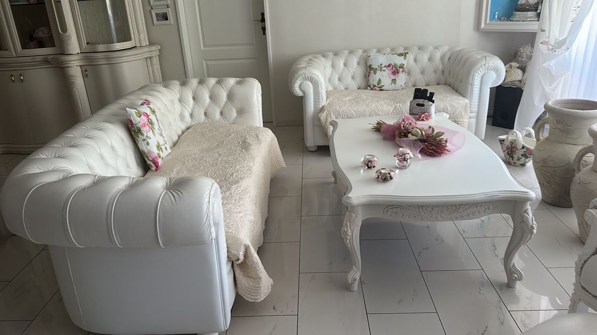 Sofas: Chesterfield Sofa (2.Stück) – Gebraucht aus Hägglingen von jes_9psg