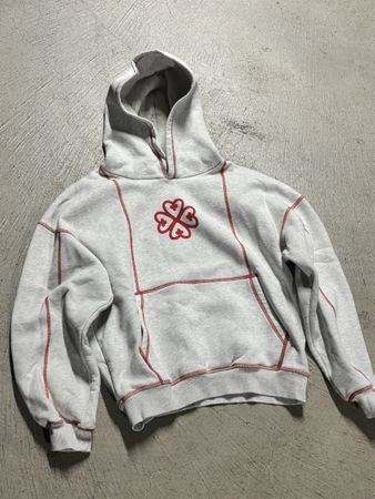 Saint Hoodie grau mit rotem Aufdruck Grösse S gebraucht