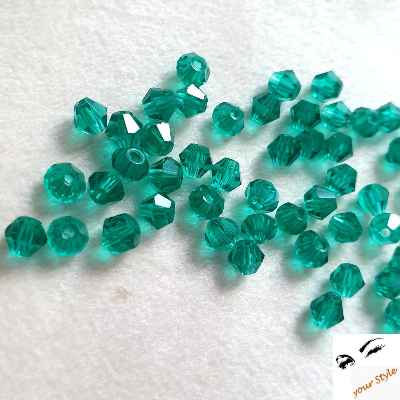 Perle (finte): 100 Stk. Glas- Perlen 4mm emerald – Nuovo e nell'imballaggio originale da Oberglatt ZH venduto da -your-Style-