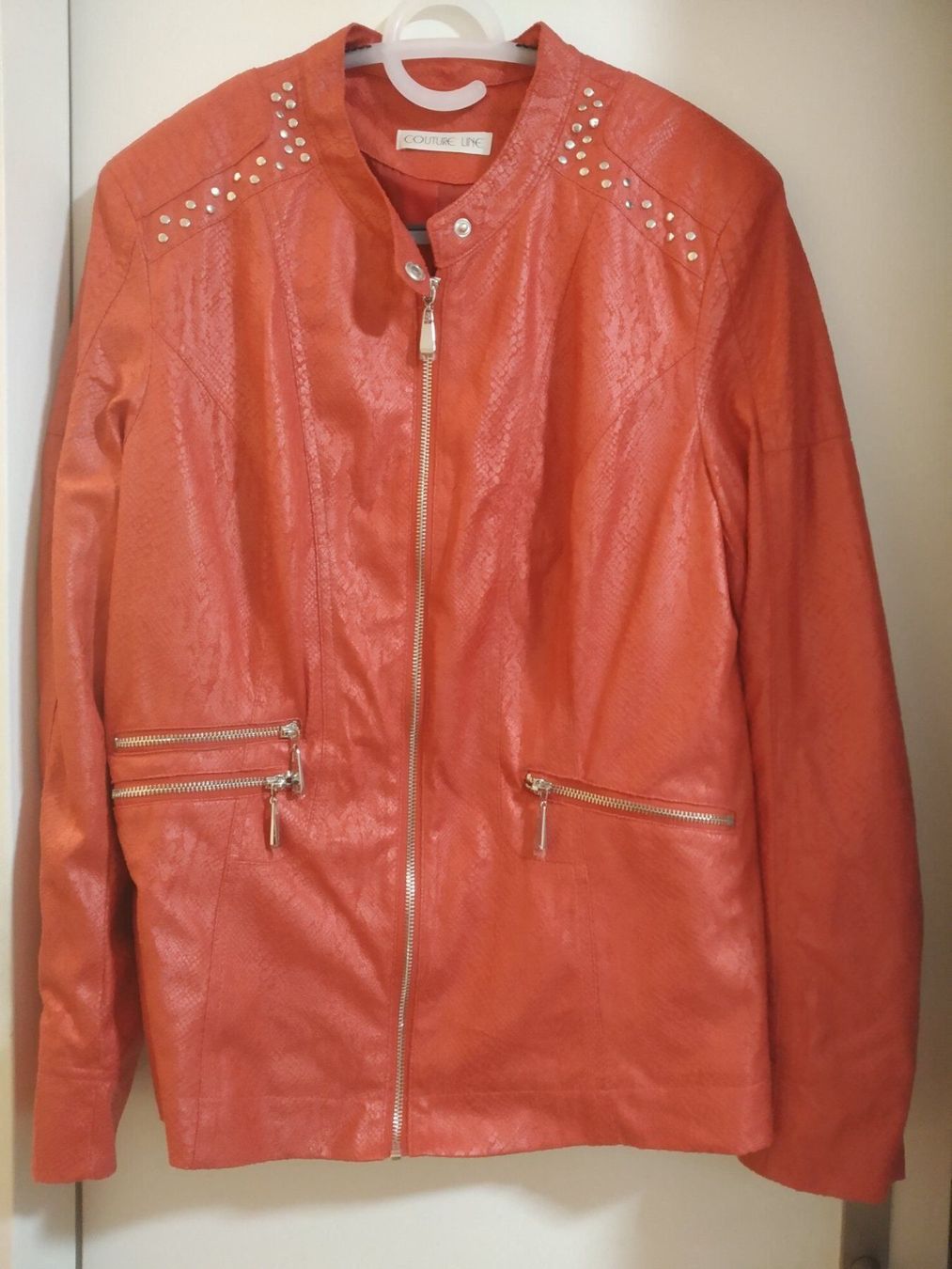 Giacche: Jacke Couture Line 40 Neu – Nuovo e nell'imballaggio originale da Münchenbuchsee venduto da Cori1968
