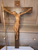 Holzkreuz mit Jesus Figur, handgeschnitzt, Top Zustand