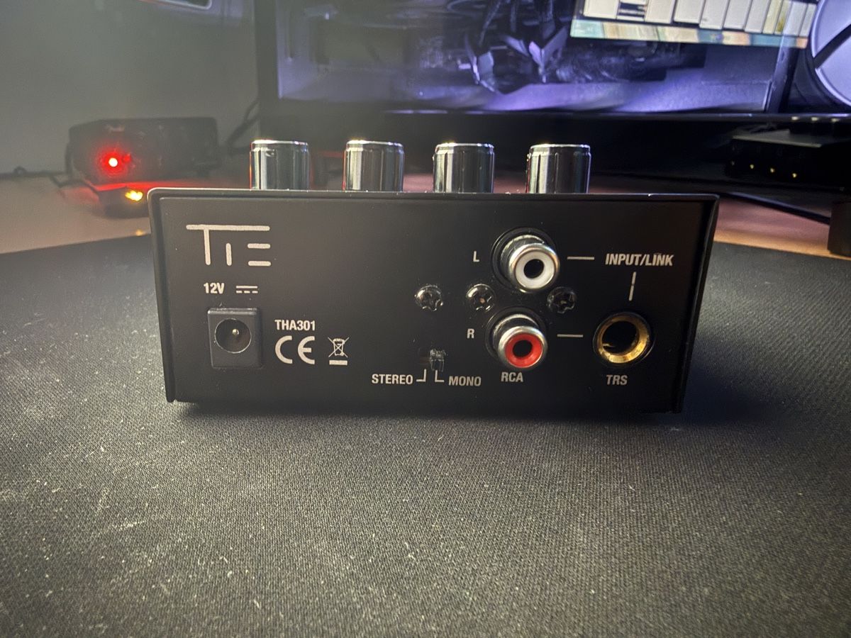 Amplificatori: TIE Headphone Amplifier 4CH / TIE Köpfhörer Verstärker 4CH – Usato da Basel venduto da Maxi-06 4
