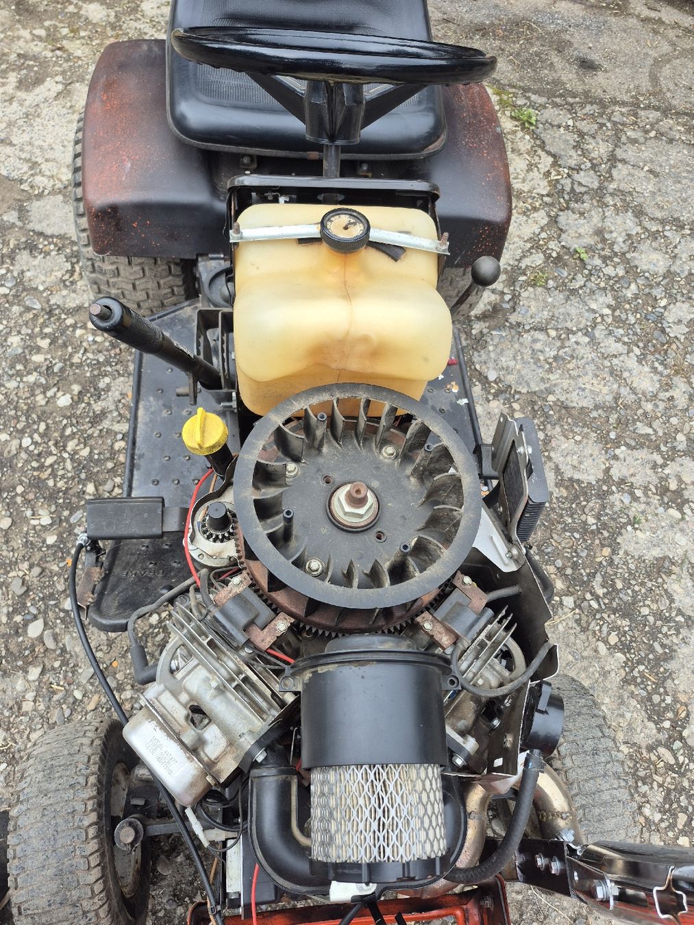 Tagliaerba: Ariens Rasentraktor – Usato da Zofingen venduto da Lerchbau99 2
