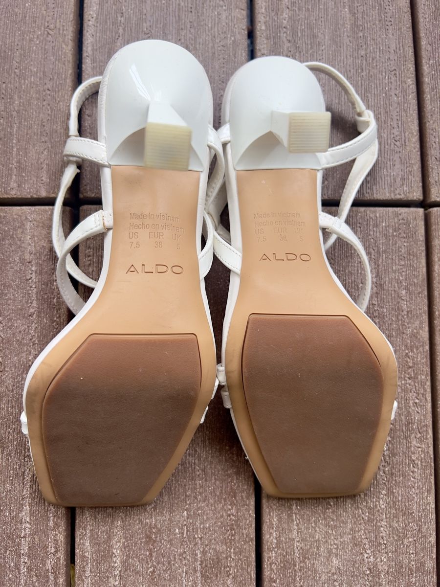 Scarpe da donna: Aldo Sandalen mit Herz – Nuovo (secondo la descrizione) da Zürich venduto da Zweite-chance 2