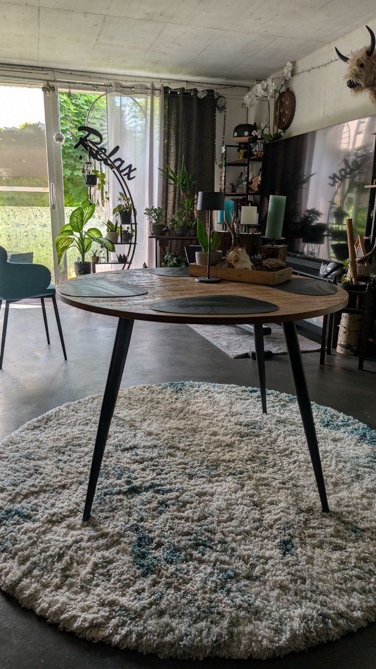 Tavoli: Runder Tisch Holz mit schwarzen Füssen – Nuovo (secondo la descrizione) da Riedholz venduto da DomeKa20 2
