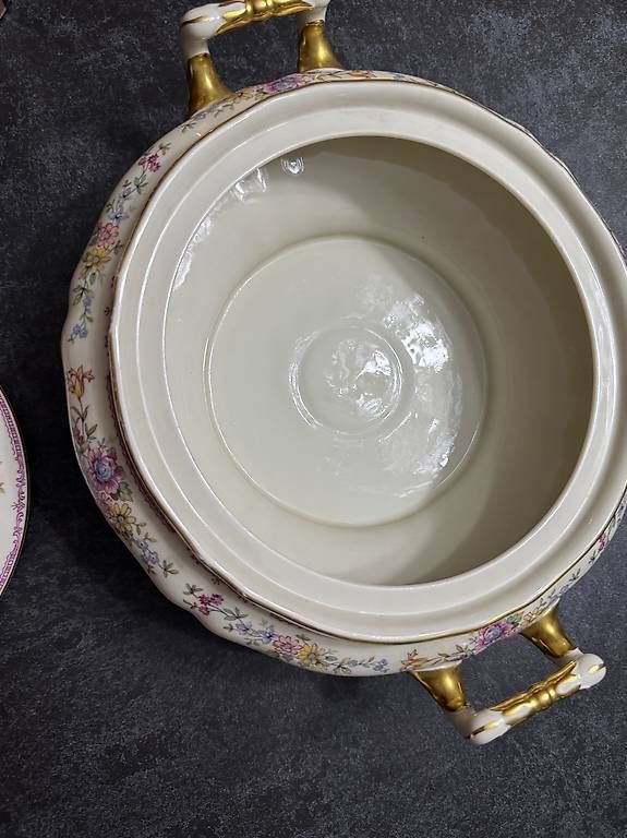 Ciotole: Grosse Terrine mit Deckel aus der Nachkriegszeit – Usato da Niederwangen BE venduto da Luxury.Second.Life 2