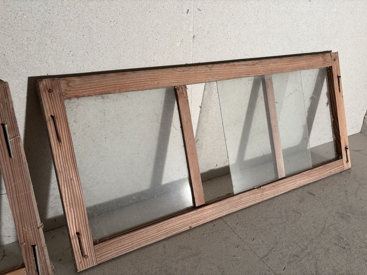 Finestre: Alte Fenster mit Holzrahmen – Usato da herisau venduto da A.B_Handels