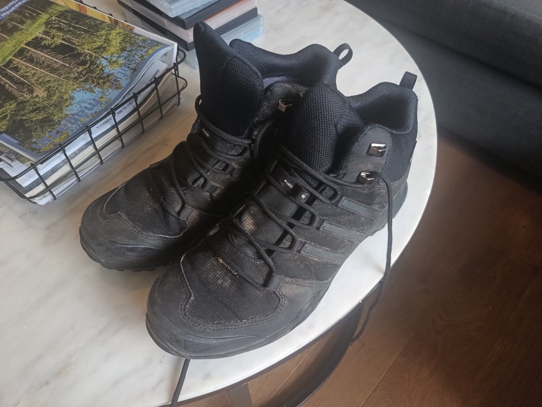 Adidas Scarpe da uomo: Wanderschuhe 43 1/2 – Usato da Cham venduto da AriannaG 3