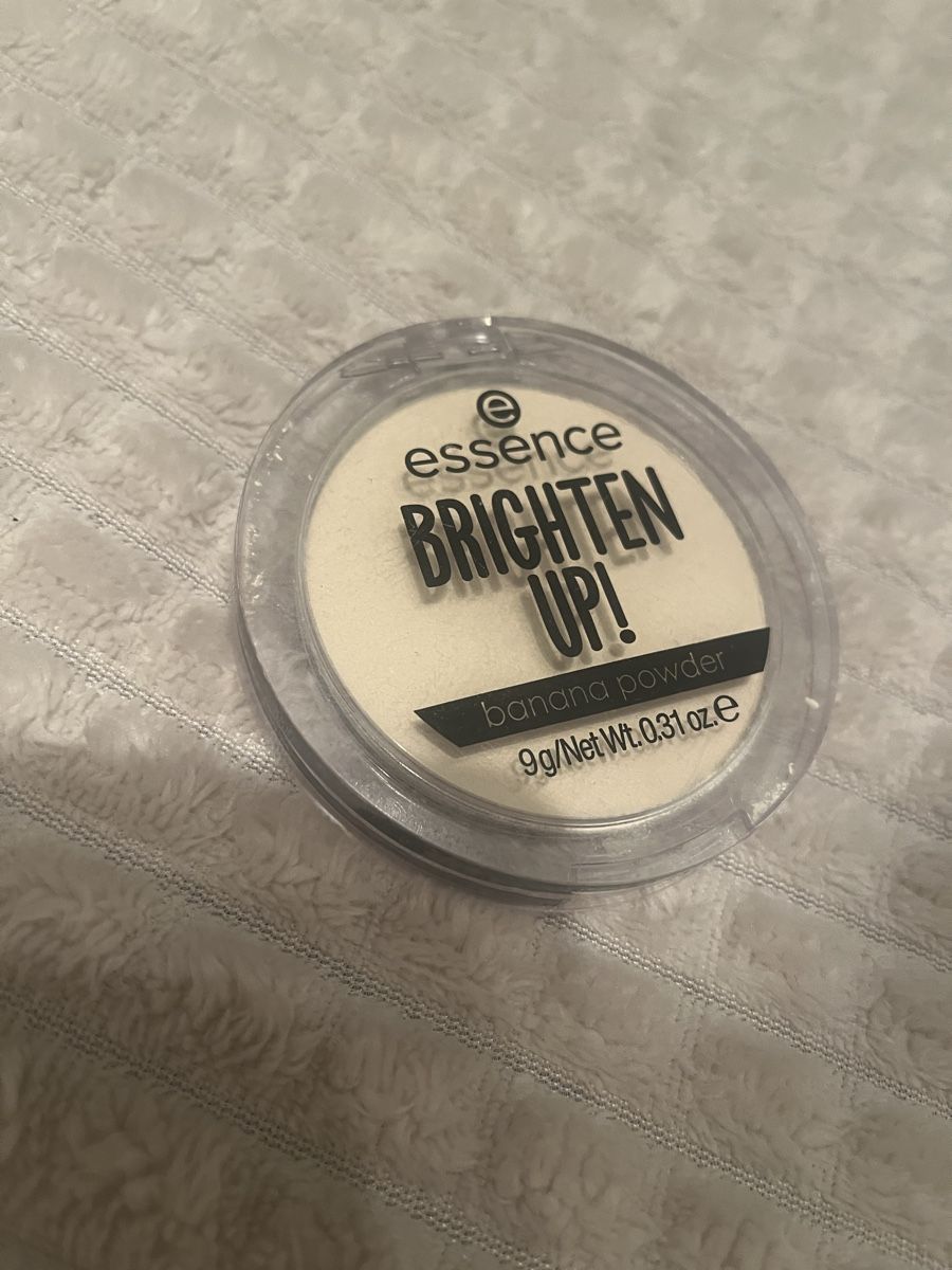 Make-up: Essence Banana Powder BRIGHTEN UP  – Usato da Arch venduto da sibylle.anne 1
