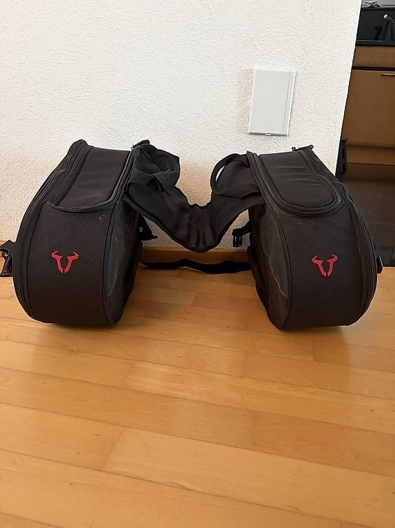 Ducati Sacs: Satteltaschen SET Ducati Scrambler – D'occasion à Merlischachen par thegreats