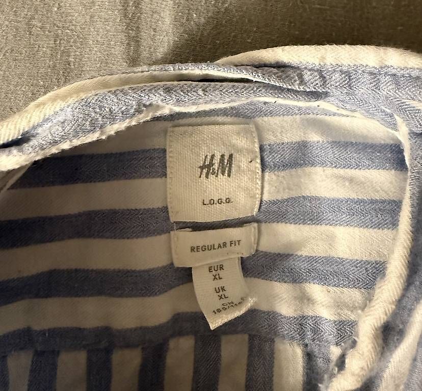 Camicie: Hemd hellblau-weiss gestreift  – Usato da Wädenswil venduto da dom_pz5d 2