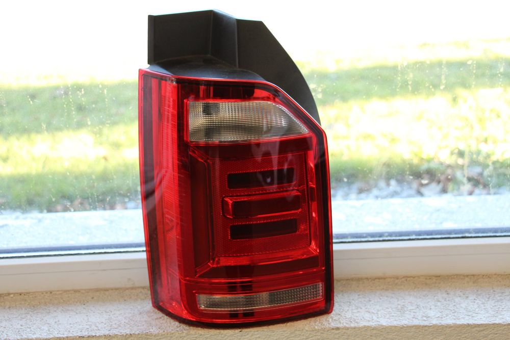 VW T6 Rückleuchte links mit LED (Gebraucht) in Schwarzenbach BE für CHF ...