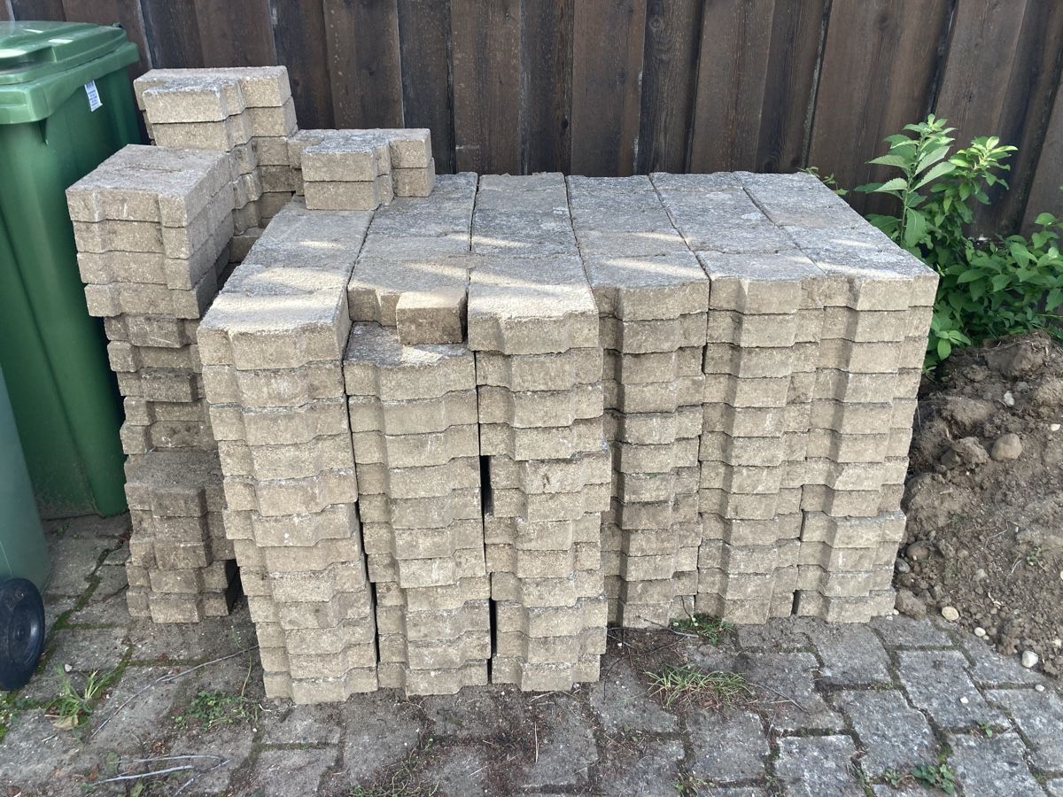 Rivestimenti per pavimenti: Steinplatten – Usato da Langenthal venduto da DMTR83 1