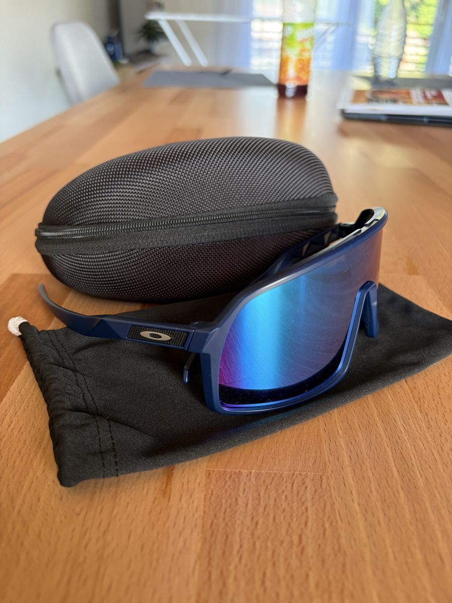 Oakley Occhiali & Lenti: Original Oakley Sutro S Brille blau – Usato da Hasliberg Hohfluh venduto da kus_5wpz 1