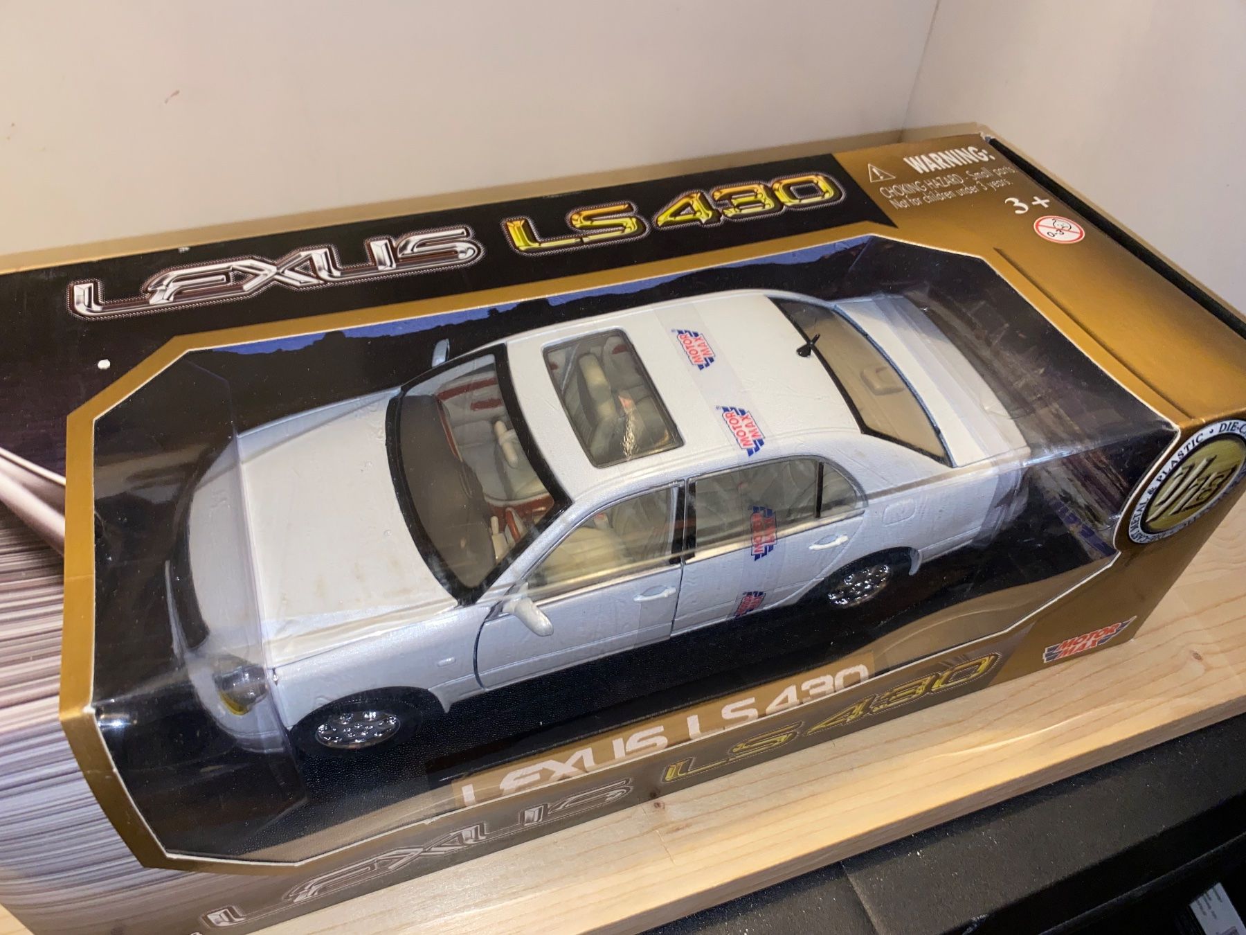 Lexus Modellini d'auto: Lexus LS430 1/18 seltenes Modell – Nuovo (secondo la descrizione) da Wohlen AG venduto da PrivatSammlung 2