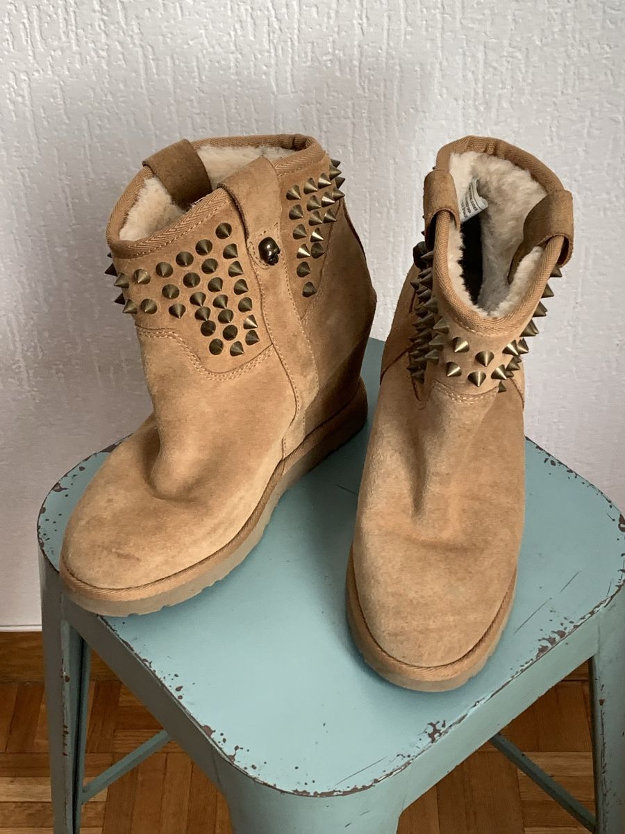 Ash Damenschuhe: Bottines ASH 💥compensées daim taupe cloutées - 38.5 – Gebraucht aus Lausanne von Xiaoxi 1