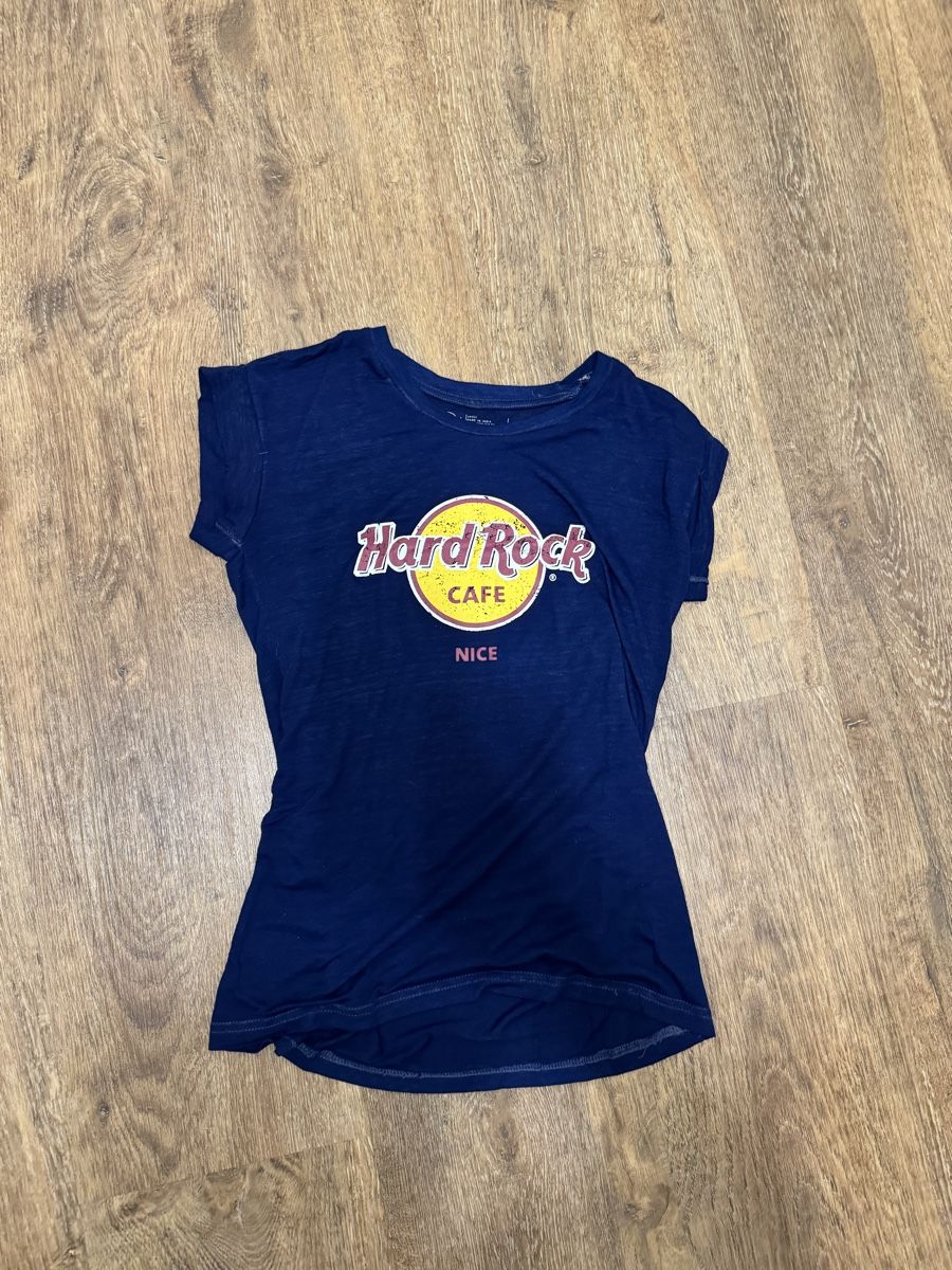 Hard Rock Cafe T-shirt: Hard Rock Café Nice T-Shirt – Usato da Escholzmatt venduto da san_ym7z
