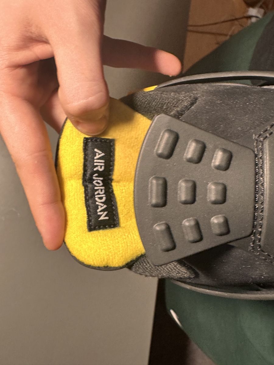 Jordan Scarpe da uomo: Air Jordan 4 Thunder (2023) – Nuovo (secondo la descrizione) da Mollis venduto da oli_gr 3