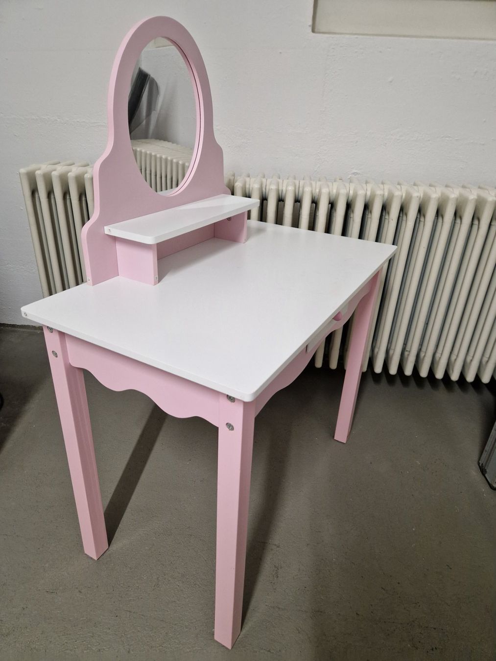 Tavoli da trucco: Rosa Kinderschminktisch mit Spiegel – Usato da Meilen venduto da thomas191985