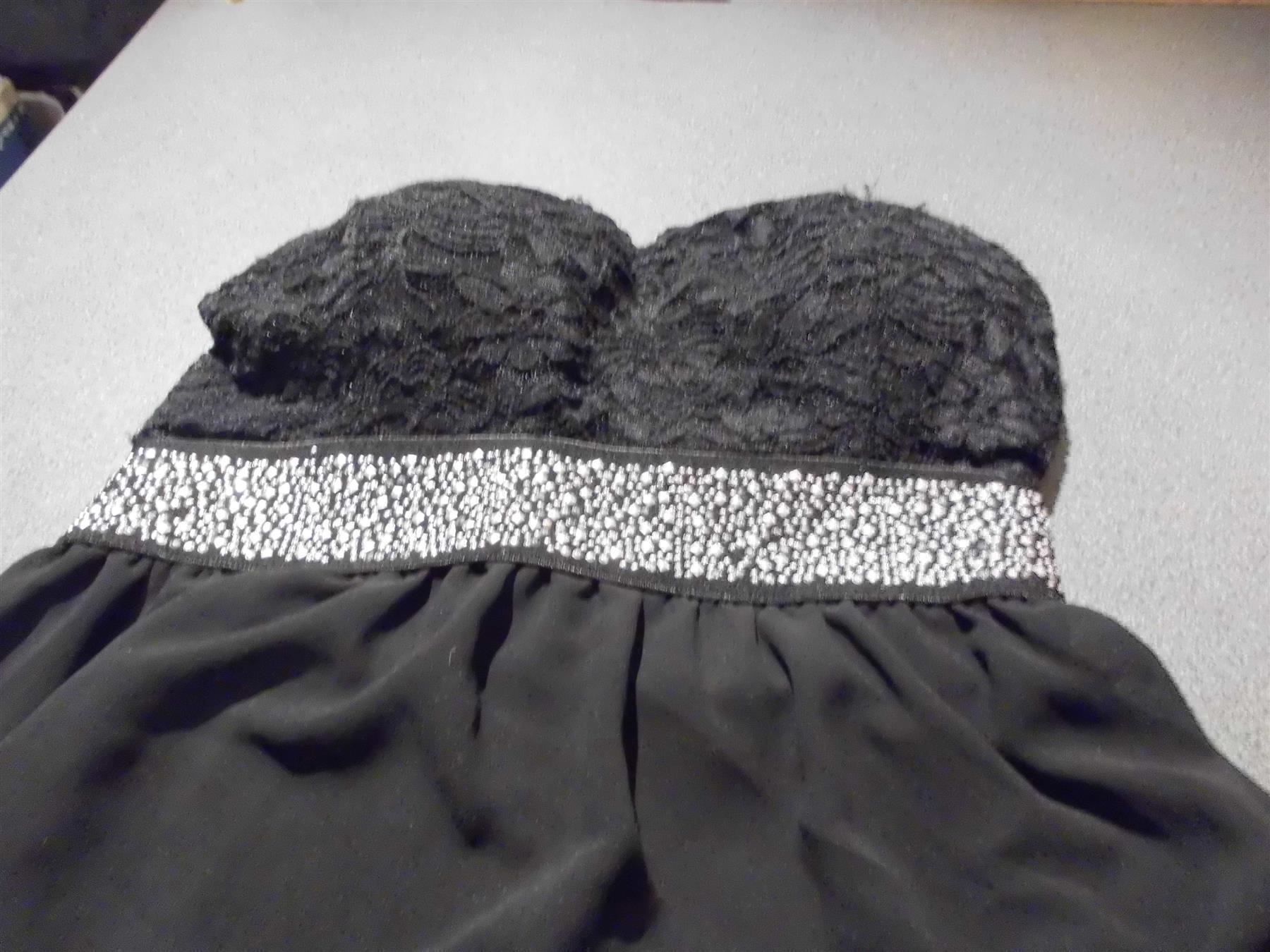 Kleider: Kleid ca. Grösse M, schwarz, Spitzenober – Gebraucht aus Zürich von Motzkuh 1