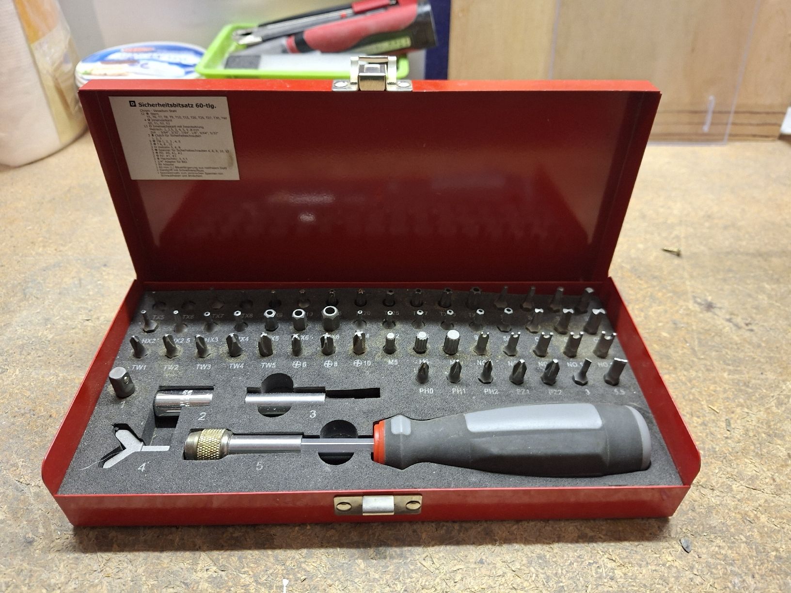 Tutti gli attrezzi: Sicherheits- Bit Satz / TengTools – Usato da Emmenbrücke venduto da Minejapa