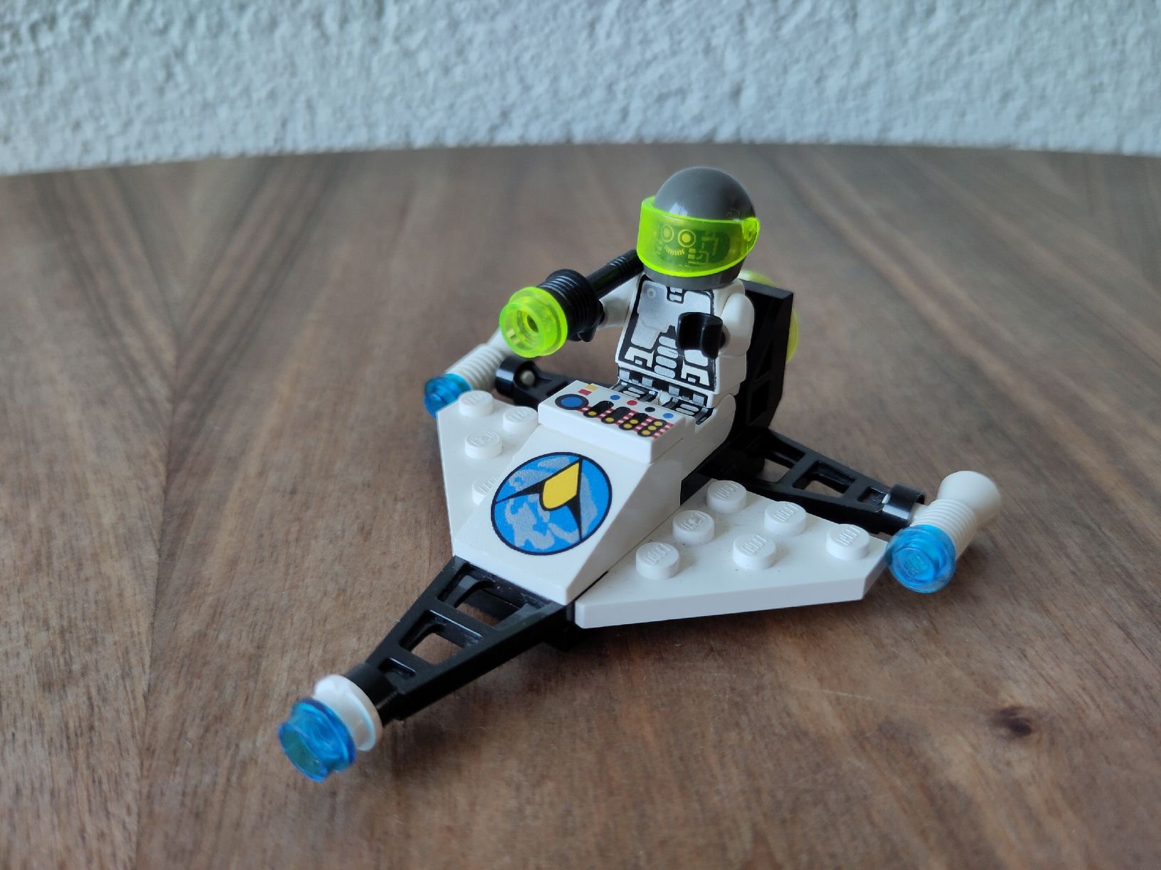 Lego Kit di costruzioni: Ensemble de Lego vintage explorateurs de l'espace – Usato da Bern venduto da div_5c6j 6