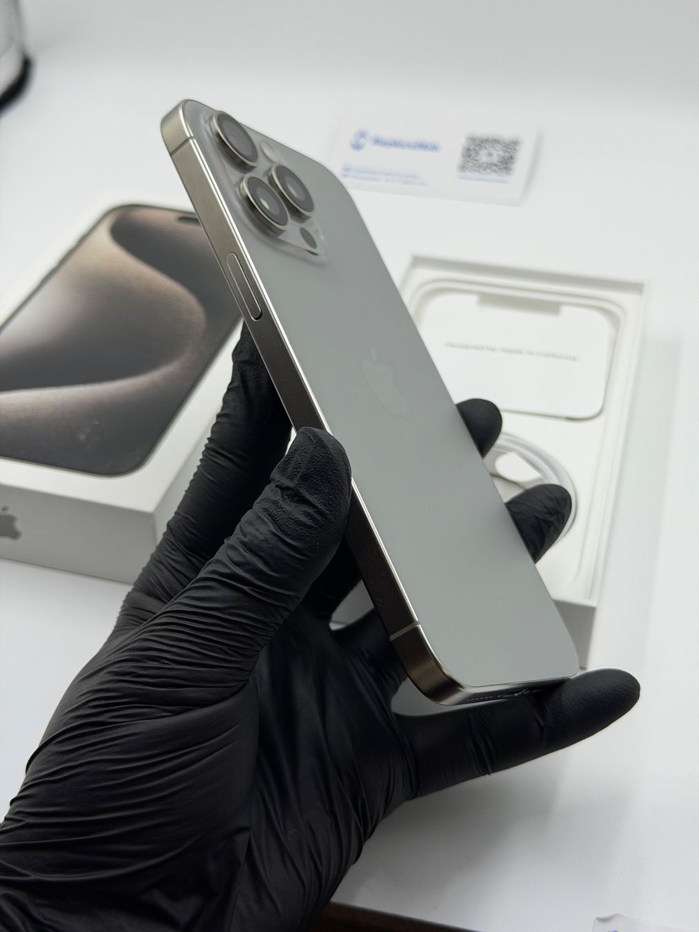 Apple Telefoni cellulari / Smartphones: Apple iPhone 15 Pro Max - 512 GB – Usato da Chur venduto da ReplaceHub 1