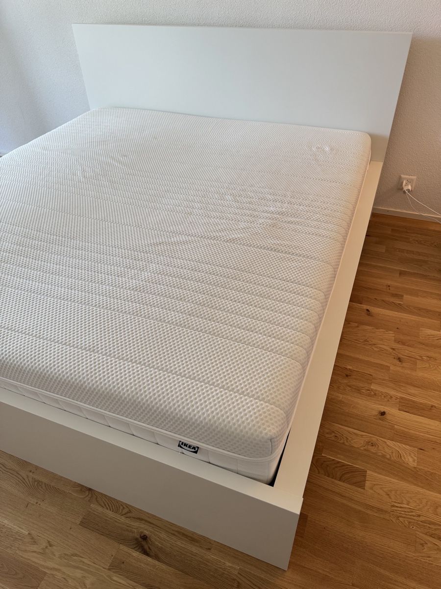 Ikea Letti: IKEA Malm Bett Weiss mit Lattenrost 180cm – Nuovo (secondo la descrizione) da Zug venduto da Katenths