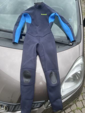 Neoprenanzug OLAIAN 2-2mm Grösse 153-162cm neuwertig 