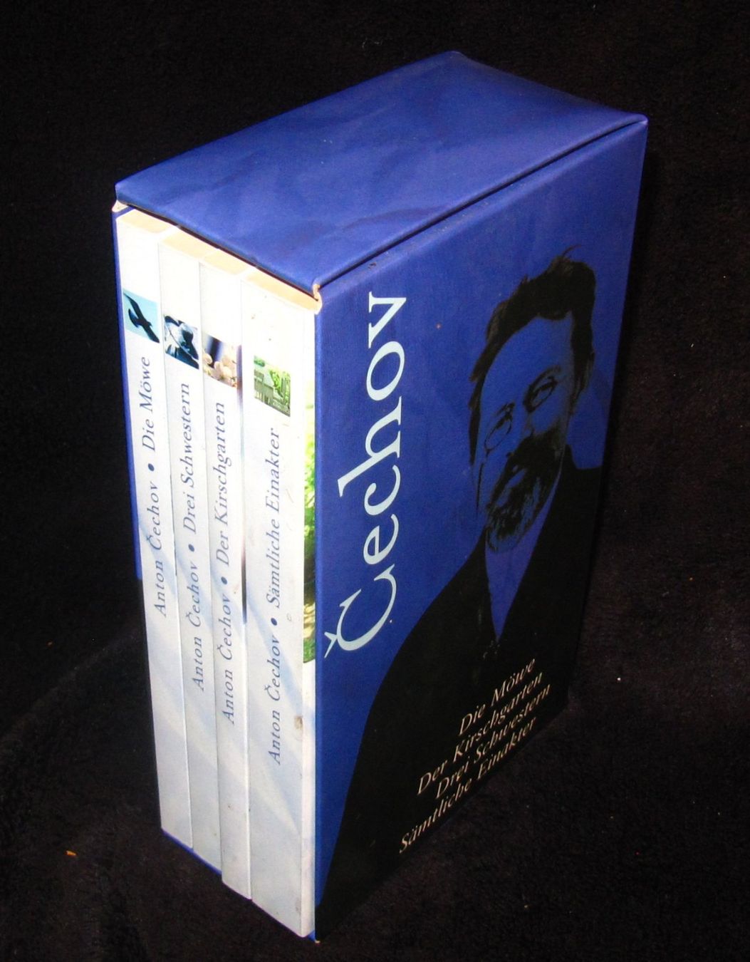 Libri: Anton Cechov - 4 Bände im Verpackung – Nuovo (secondo la descrizione) da Urtenen-Schönbühl venduto da weltenschmid 1