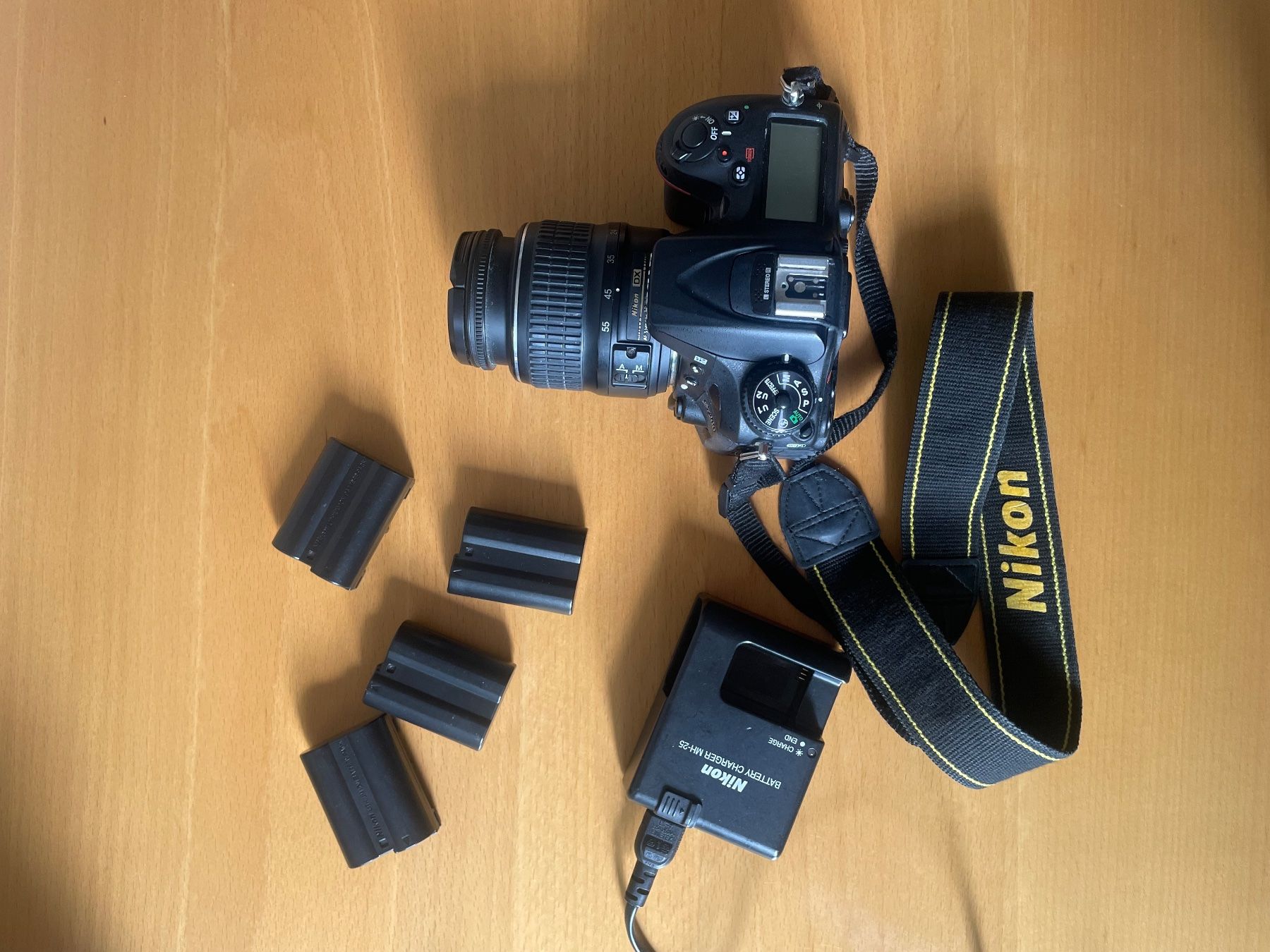 Nikon Kamera: Nikon D7200 mit Objektiv und Zubehör – Gebraucht aus Zürich von N84