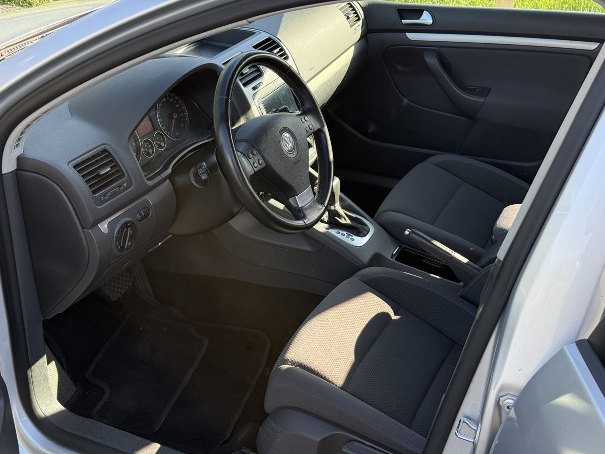 VW Automobili: Golf V 1.4 TSI DSG – Usato da Wilderswil venduto da D-Cole 5