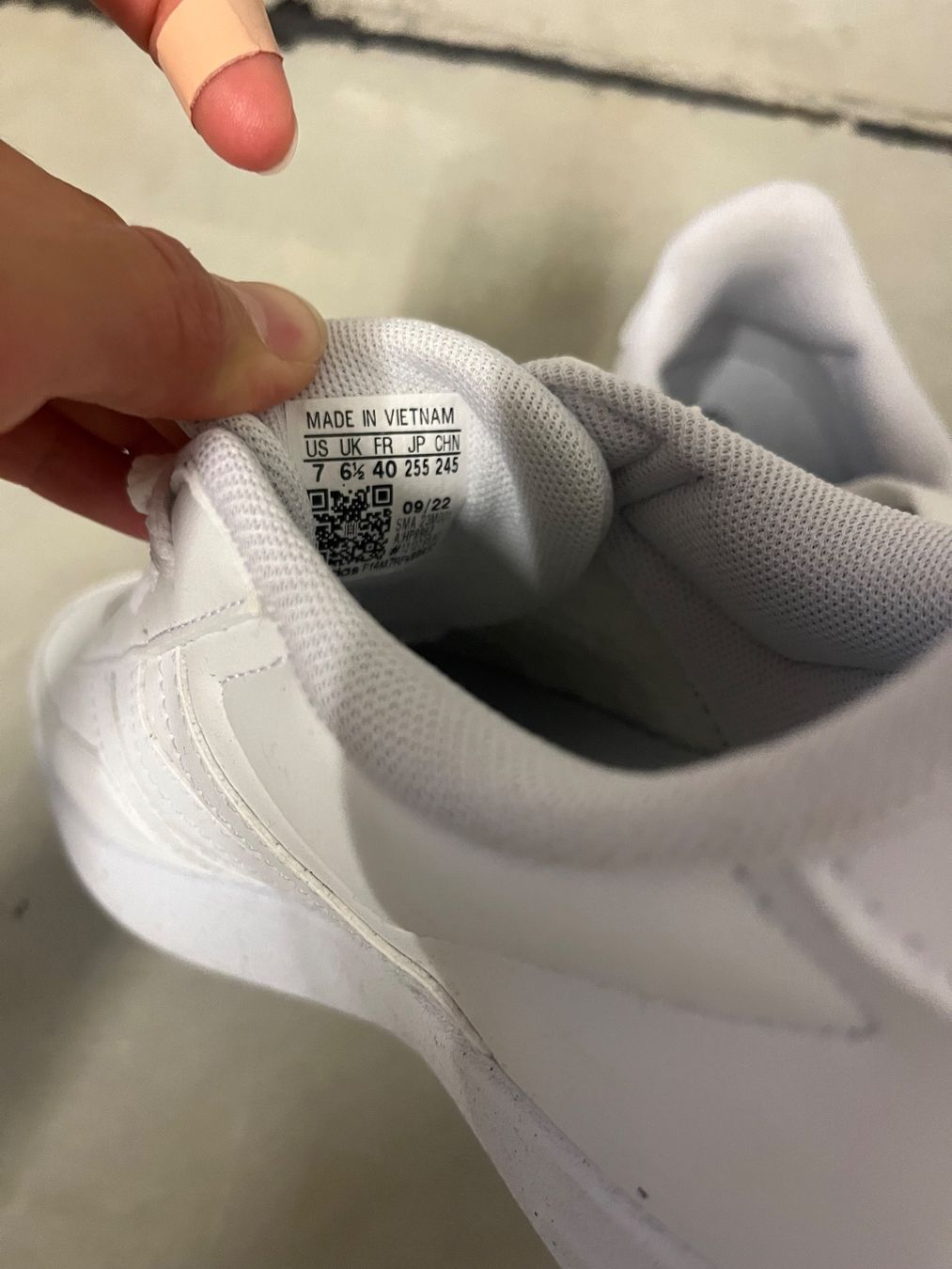 Adidas Scarpe da donna: Adidas Court weiss – Nuovo (secondo la descrizione) da Gurmels venduto da sar_znc6 3