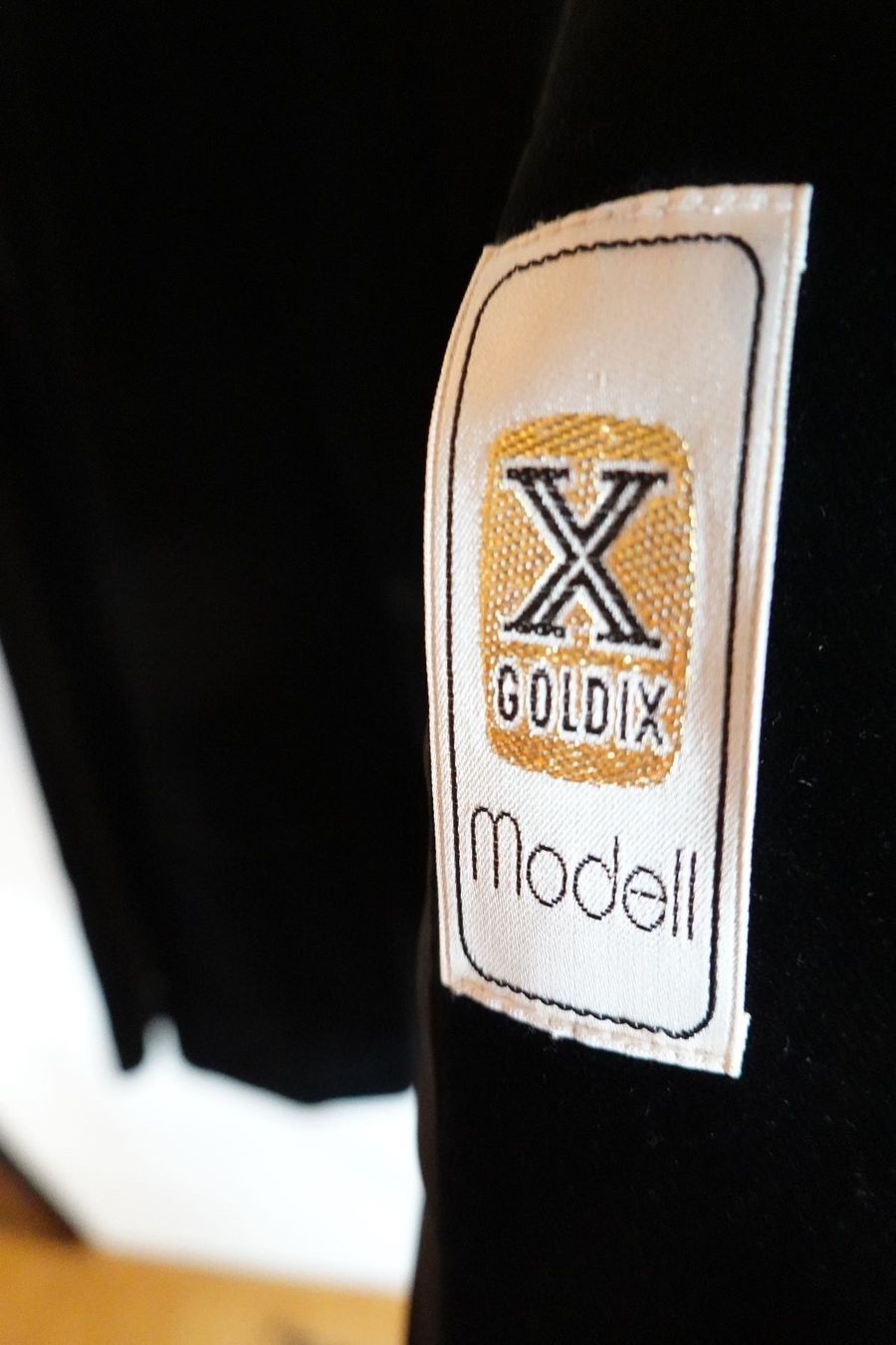 Giacche: Samt blazer Schwarz Goldix Gold 40 – Usato da Zürich venduto da yja_c5xh 6